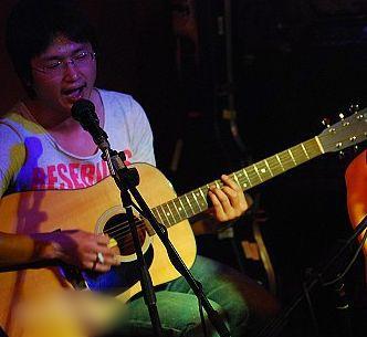 http://www.119127.cn/pics/star/pic/4394e2c32ef57488e17ec3e2eb068c35.jpg