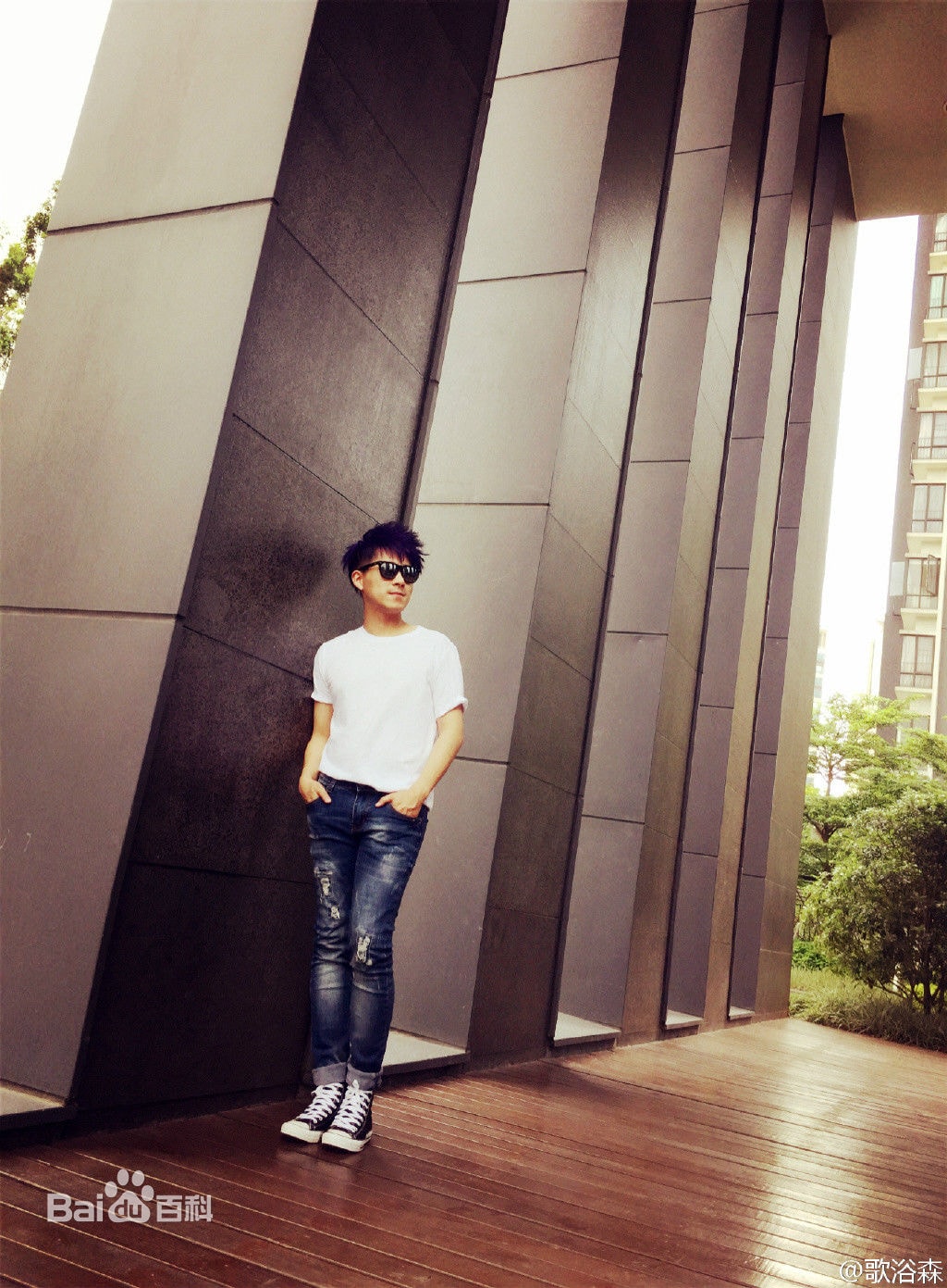 http://www.119127.cn/pics/star/pic/47eaa4b3bb0a0637da6e130a3e9f7058.jpg