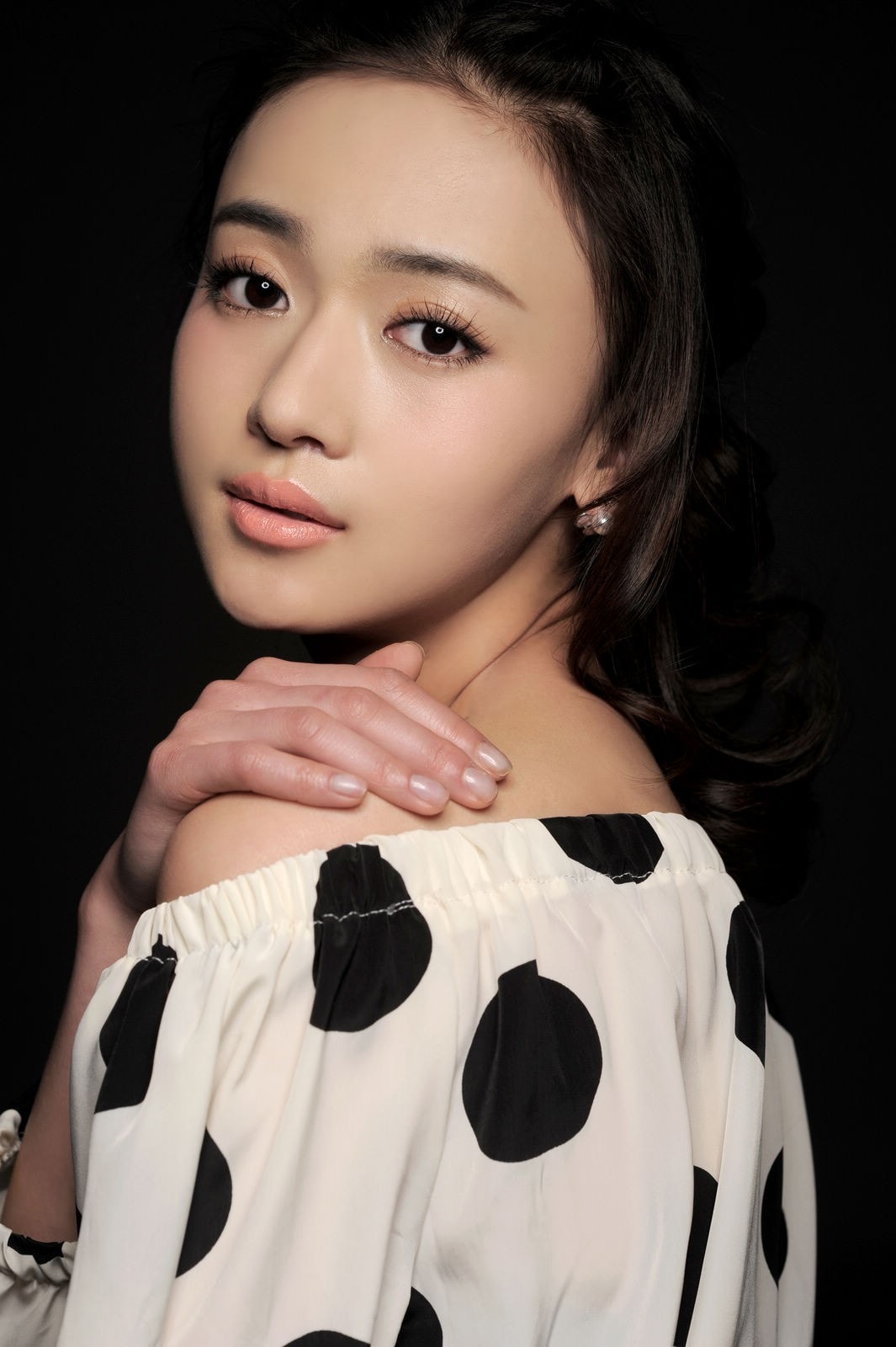 http://www.119127.cn/pics/star/pic/484ee9b08c4c388d15416a11a76cc439.jpg