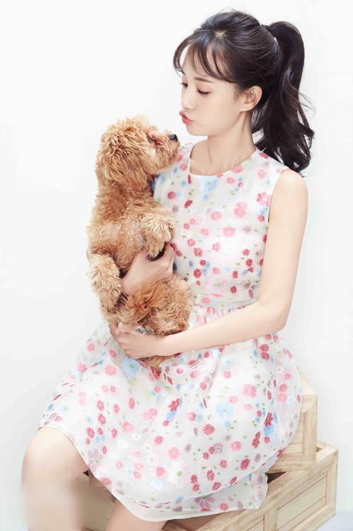 http://www.119127.cn/pics/star/pic/49478046dd40f7833004b42cc2c017e5.jpg
