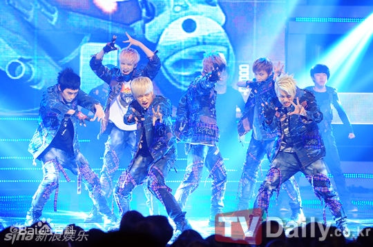 http://www.119127.cn/pics/star/pic/49d8746ae2ab85a59f76eec8c1792167.jpg