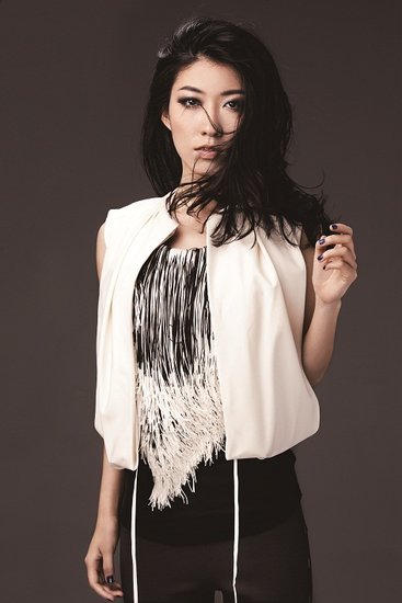 http://www.119127.cn/pics/star/pic/4b8b56428f000124b460f5e9977f0970.jpg