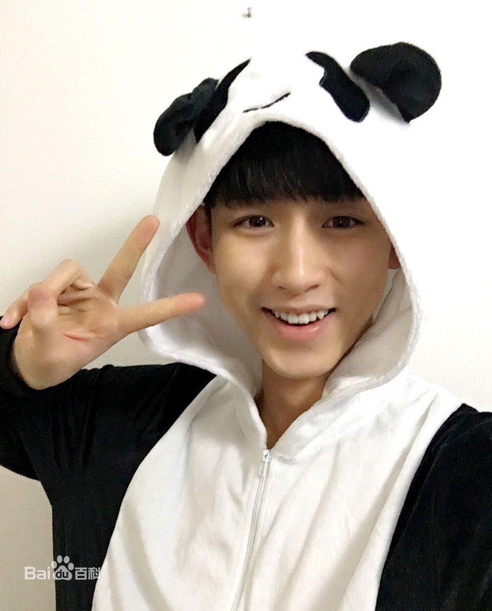http://www.119127.cn/pics/star/pic/4bb93cb66abd46f47fac4e194acd8cca.jpg