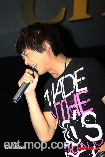 http://www.119127.cn/pics/star/pic/4c32c7fbe9dfeb77682218ed7061cfae.jpg