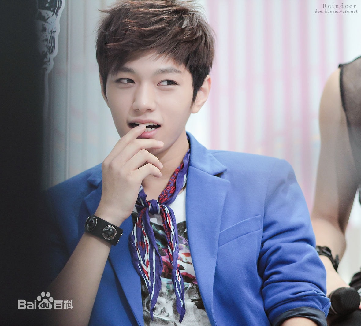 http://www.119127.cn/pics/star/pic/4cbf750b1d4d0fc9b10de43805525435.jpg