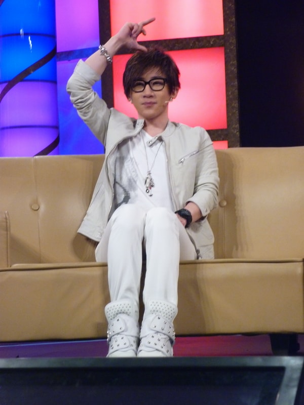http://www.119127.cn/pics/star/pic/502768f04bf264171595e641a2ba0194.jpg