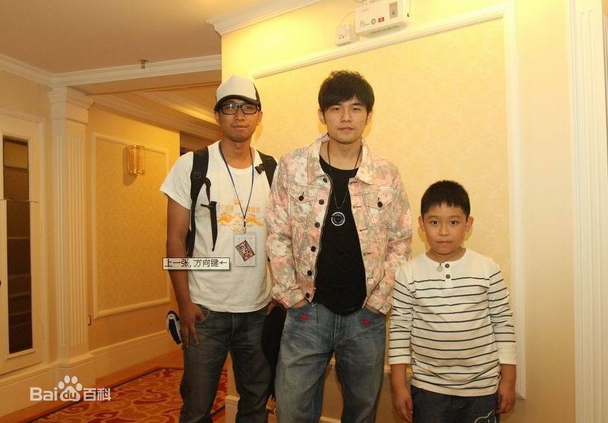 http://www.119127.cn/pics/star/pic/5217a8f74eee49c453dd9d280b79b46a.jpg