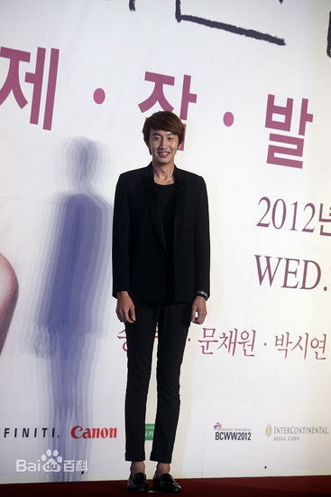 http://www.119127.cn/pics/star/pic/545be2d29165aced8b00f0d6ec96ab64.jpg