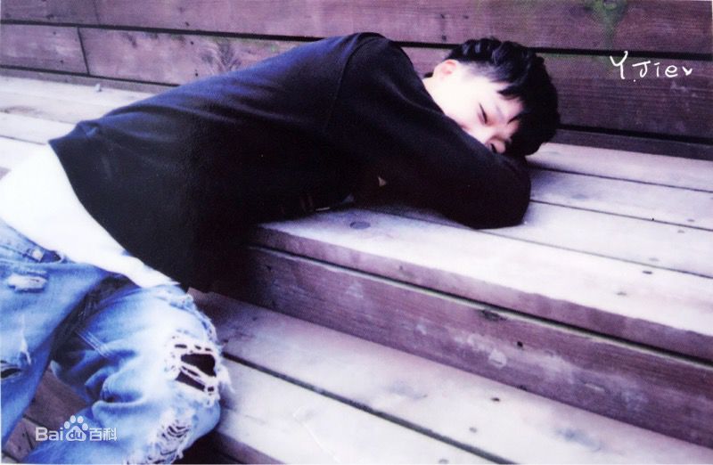 http://www.119127.cn/pics/star/pic/5484b053e9b2d2c388b67346af4db3c3.jpg