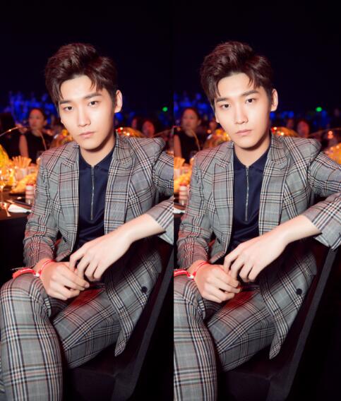 http://www.119127.cn/pics/star/pic/5524/1e8d4f7fc4cd5f24c487ffcc07e5.jpg