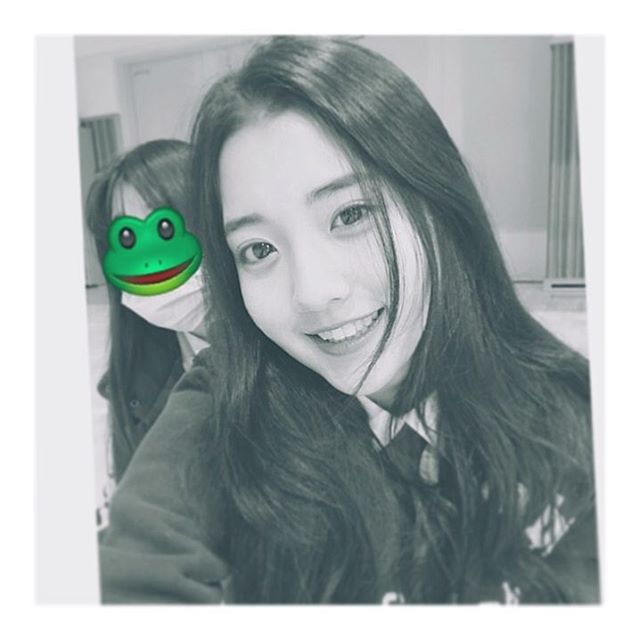 http://www.119127.cn/pics/star/pic/572fa5d1cbbb9f028eec7c34fd423aff.jpg