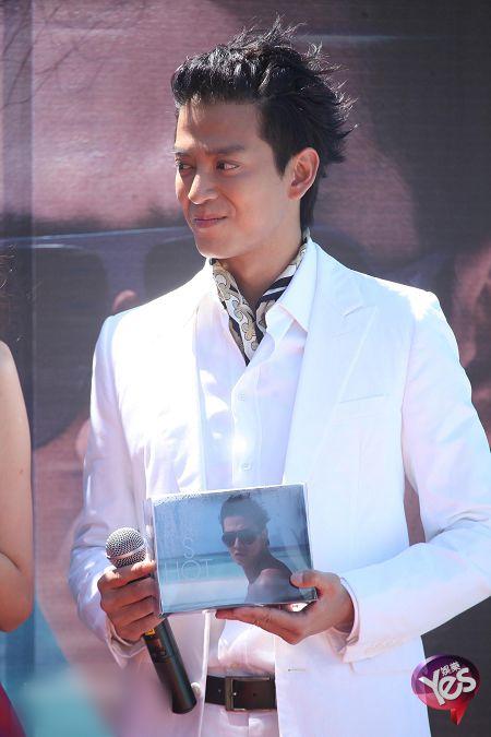 http://www.119127.cn/pics/star/pic/576b795f03ae40e520436fea73cf9c3f.jpg