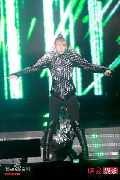 http://www.119127.cn/pics/star/pic/59414ffd52936a0aec48c69bd8cc8b3a.jpg