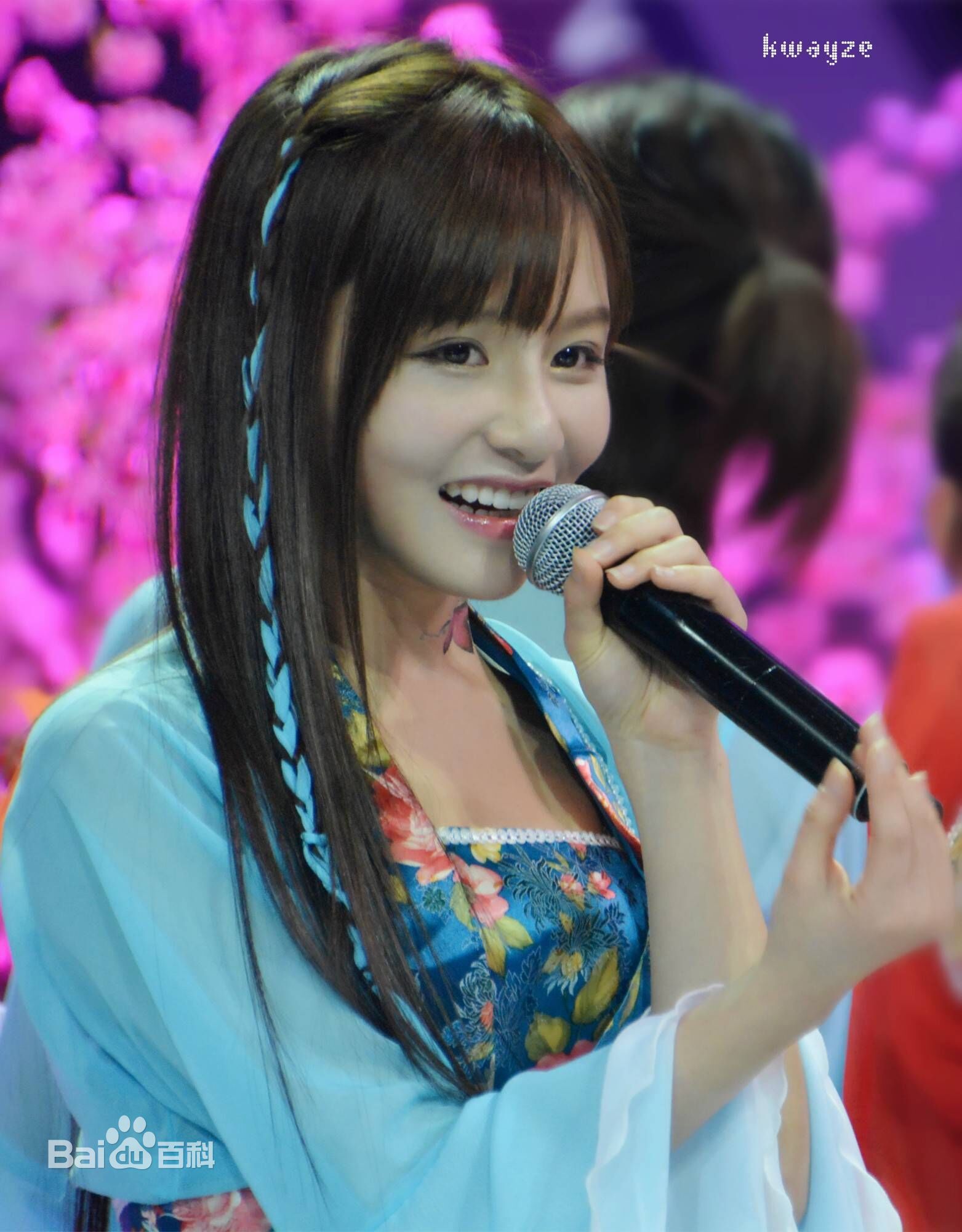 http://www.119127.cn/pics/star/pic/5987ee773bcd32d32e2574e86a595570.jpg