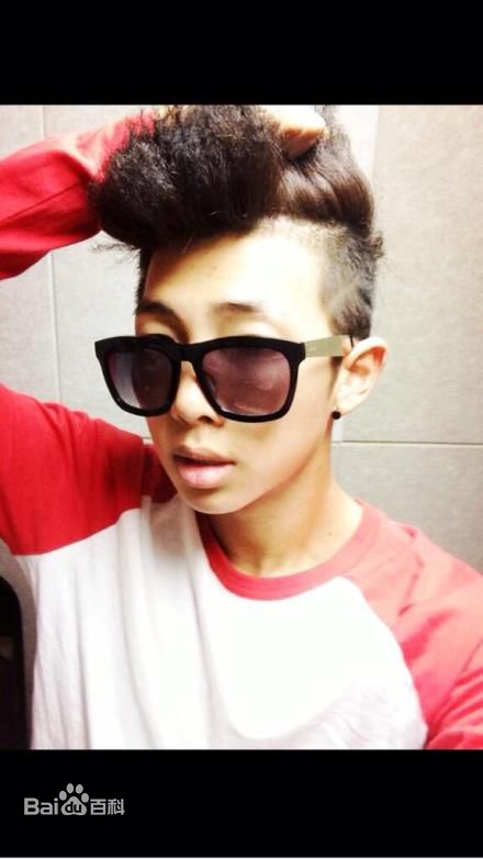 http://www.119127.cn/pics/star/pic/5afbdd46e3797932257be6916b13ba8c.jpg