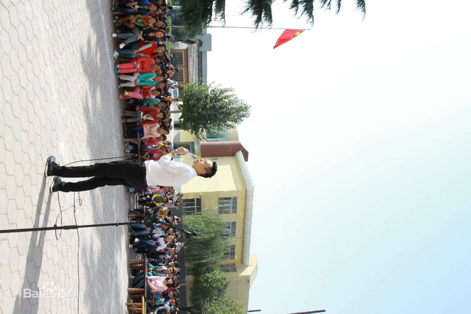 http://www.119127.cn/pics/star/pic/5b66b7cf9a2ff46c9815c30ace016393.jpg