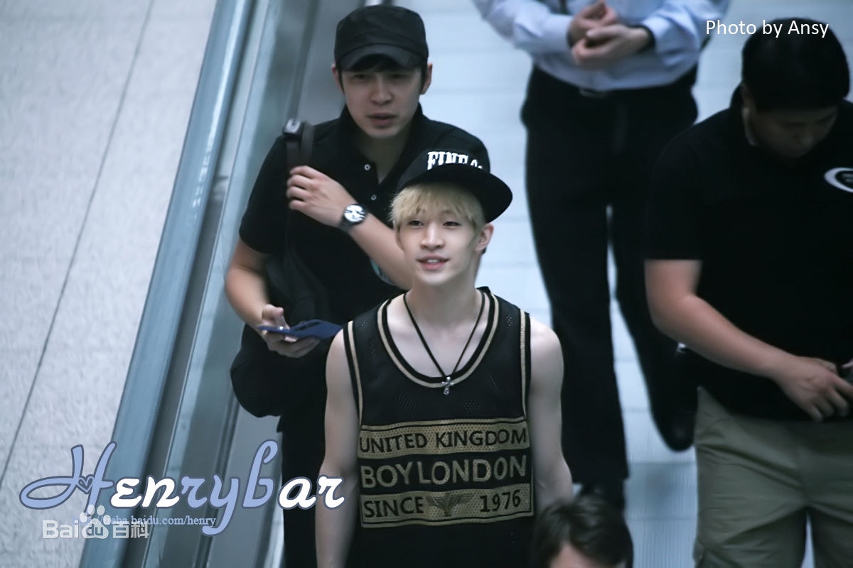 http://www.119127.cn/pics/star/pic/5be53e89aa816e09458f09410bb997bb.jpg