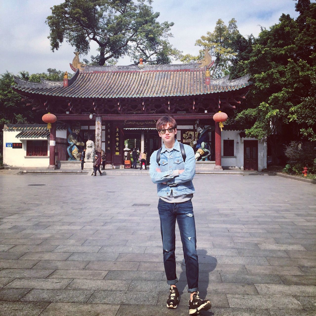 http://www.119127.cn/pics/star/pic/5c22c7bfa7e54911ca6d5b440912a720.jpg
