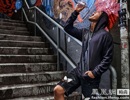 http://www.119127.cn/pics/star/pic/5d3fbbb62b5c576a0101b05ec62c829f.jpg