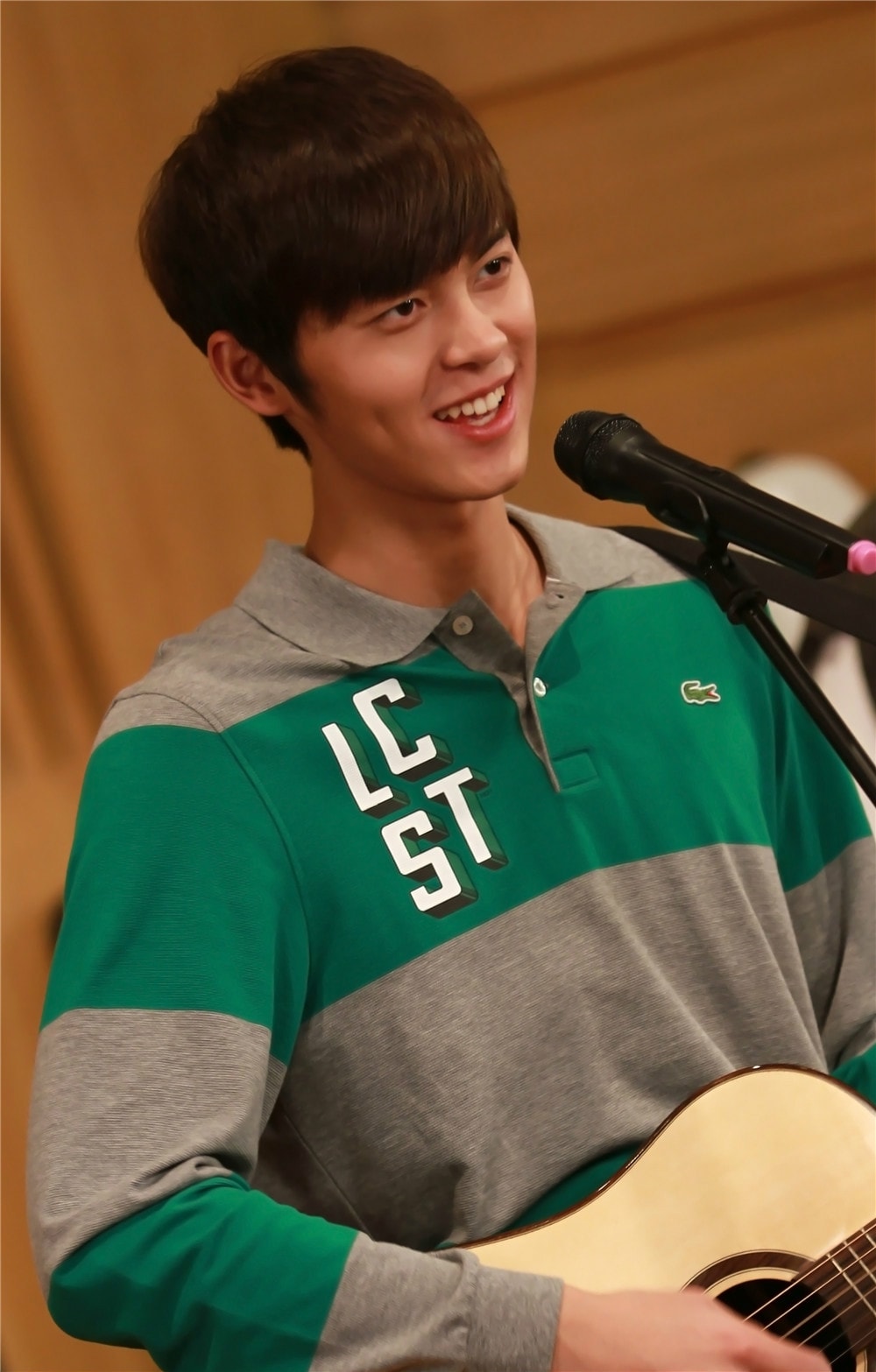 http://www.119127.cn/pics/star/pic/5f32/1598cbb17819ffbd21ec3a779d7d.jpg