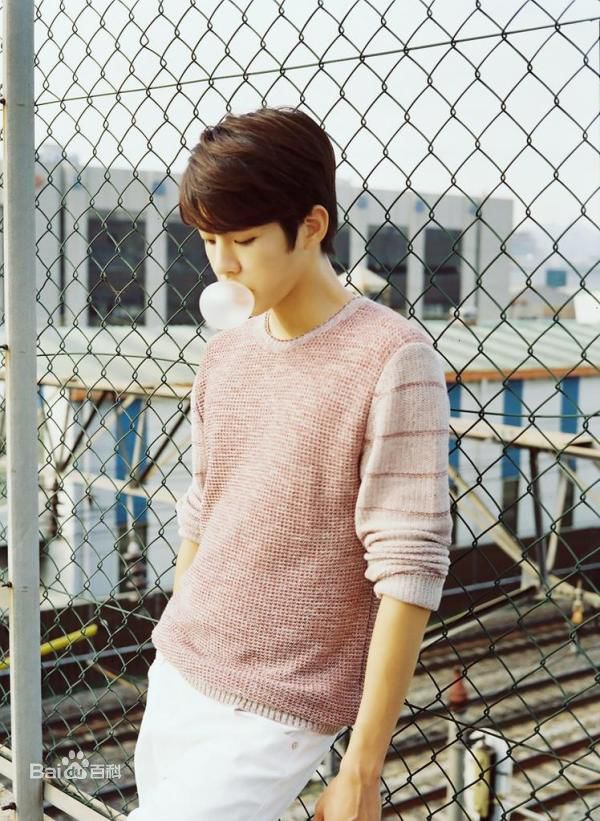 http://www.119127.cn/pics/star/pic/5fb2894ca6aa47aece13cc2fcc9f99b6.jpg