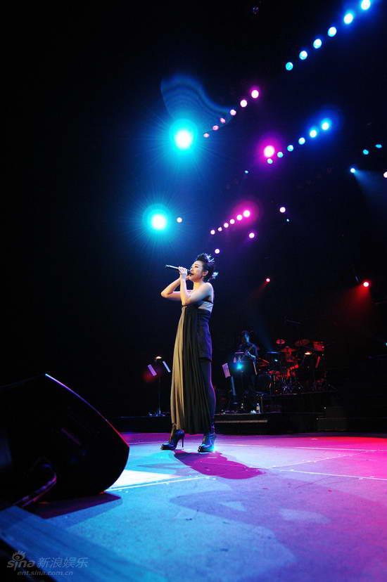 http://www.119127.cn/pics/star/pic/616b680d4b9eba1a3c2fa347eea863b4.jpg
