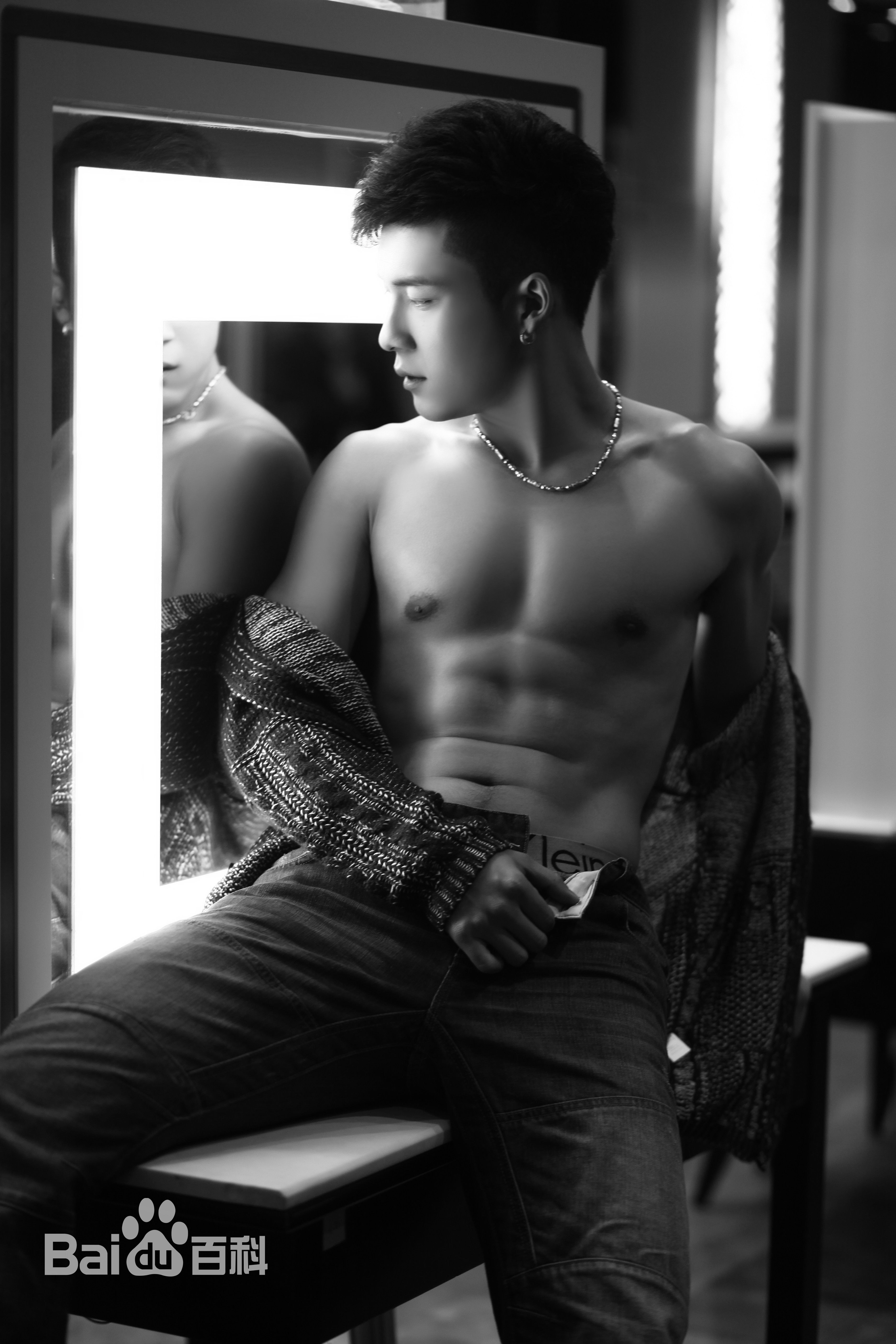 http://www.119127.cn/pics/star/pic/61d5e6100dbc95bb0baab9ee9ac9216f.jpg