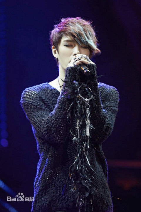 http://www.119127.cn/pics/star/pic/62f2aa27aff14ff6138779efef0d11e1.jpg