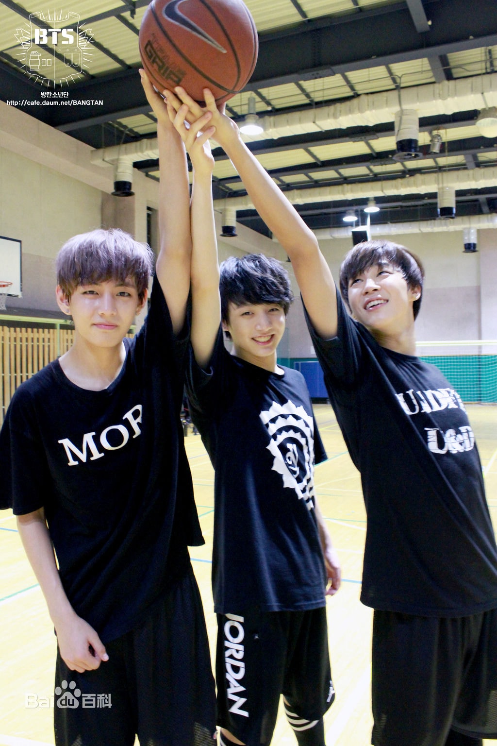 http://www.119127.cn/pics/star/pic/630198fe04676466f0b1a9c15b6b7d32.jpg