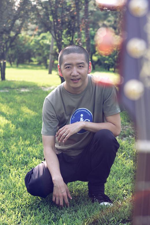http://www.119127.cn/pics/star/pic/6703ea047a88ffbbb67f6c4ff53b4ebe.jpg