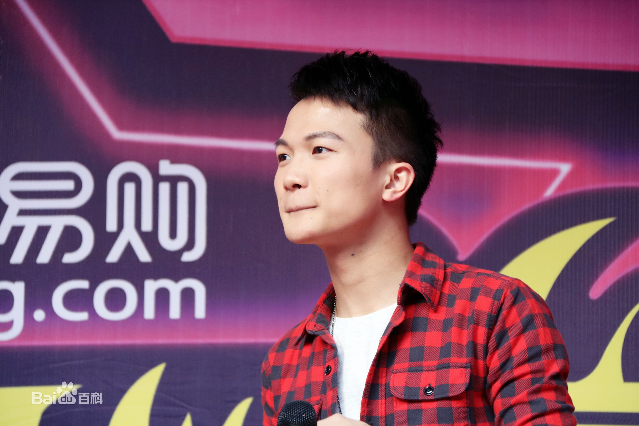 http://www.119127.cn/pics/star/pic/671f712b2c7c6fd57547320a0336c8ee.jpg