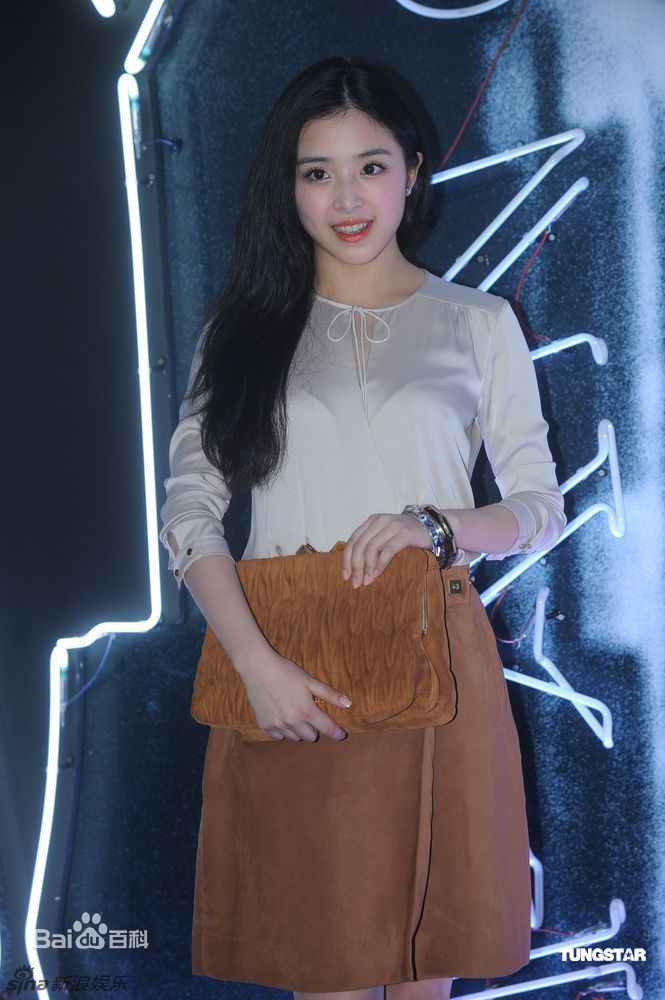 http://www.119127.cn/pics/star/pic/67dc587b2156baf75e9fdcbbf0951a1c.jpg