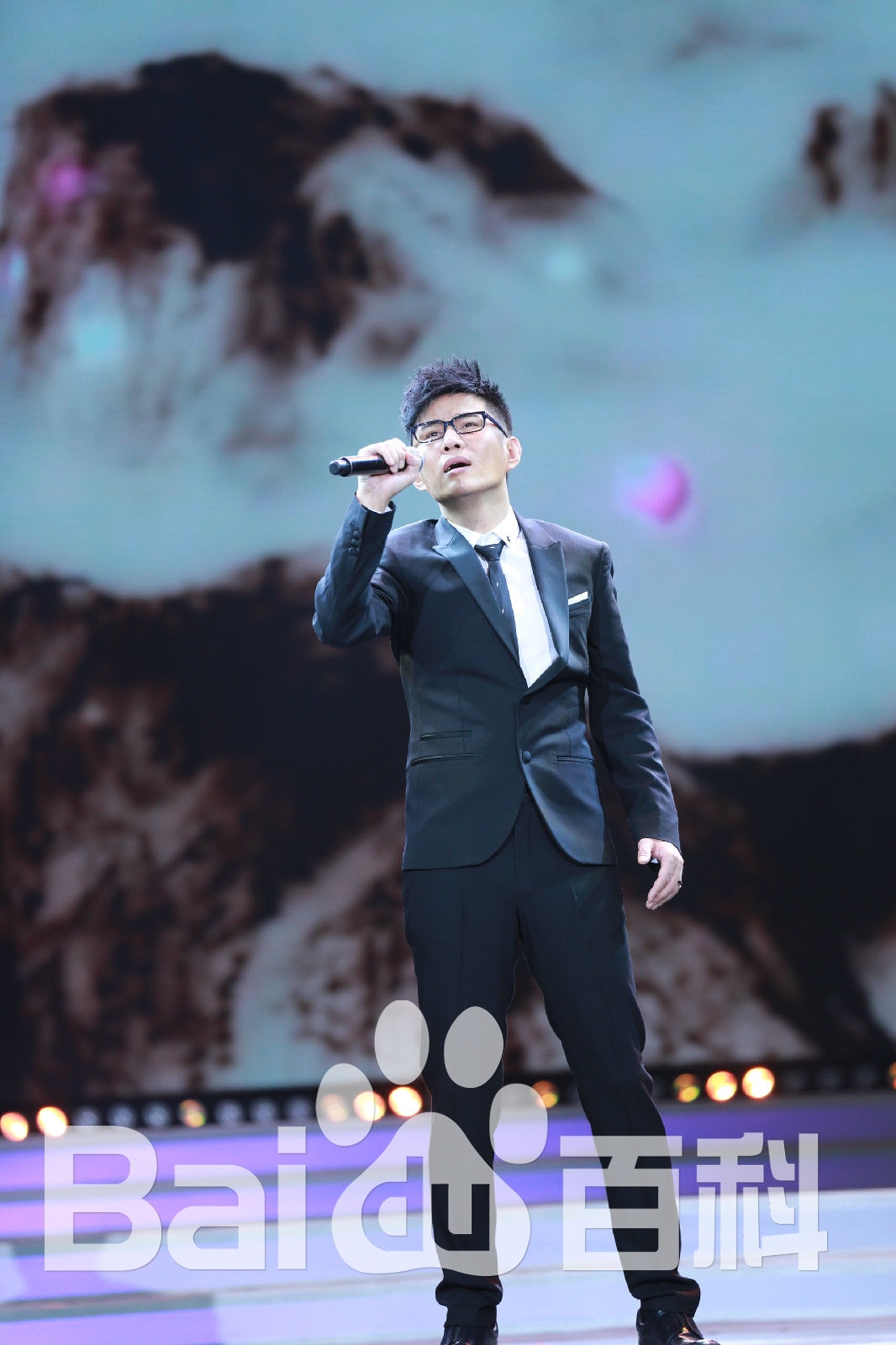 http://www.119127.cn/pics/star/pic/685ee5a63136ae9c737e4cf9516a5d9a.jpg