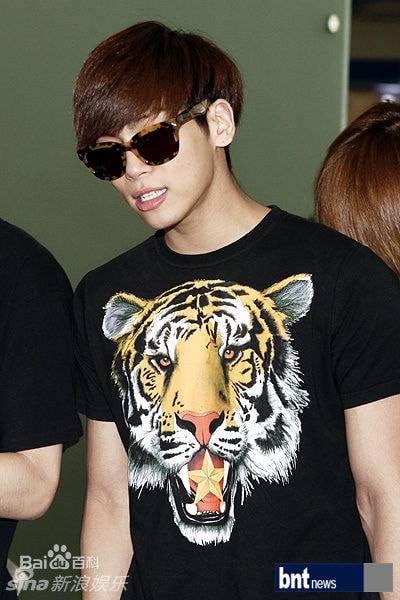http://www.119127.cn/pics/star/pic/6898c2744ce6a0be0fb0f806f34d8ff0.jpg