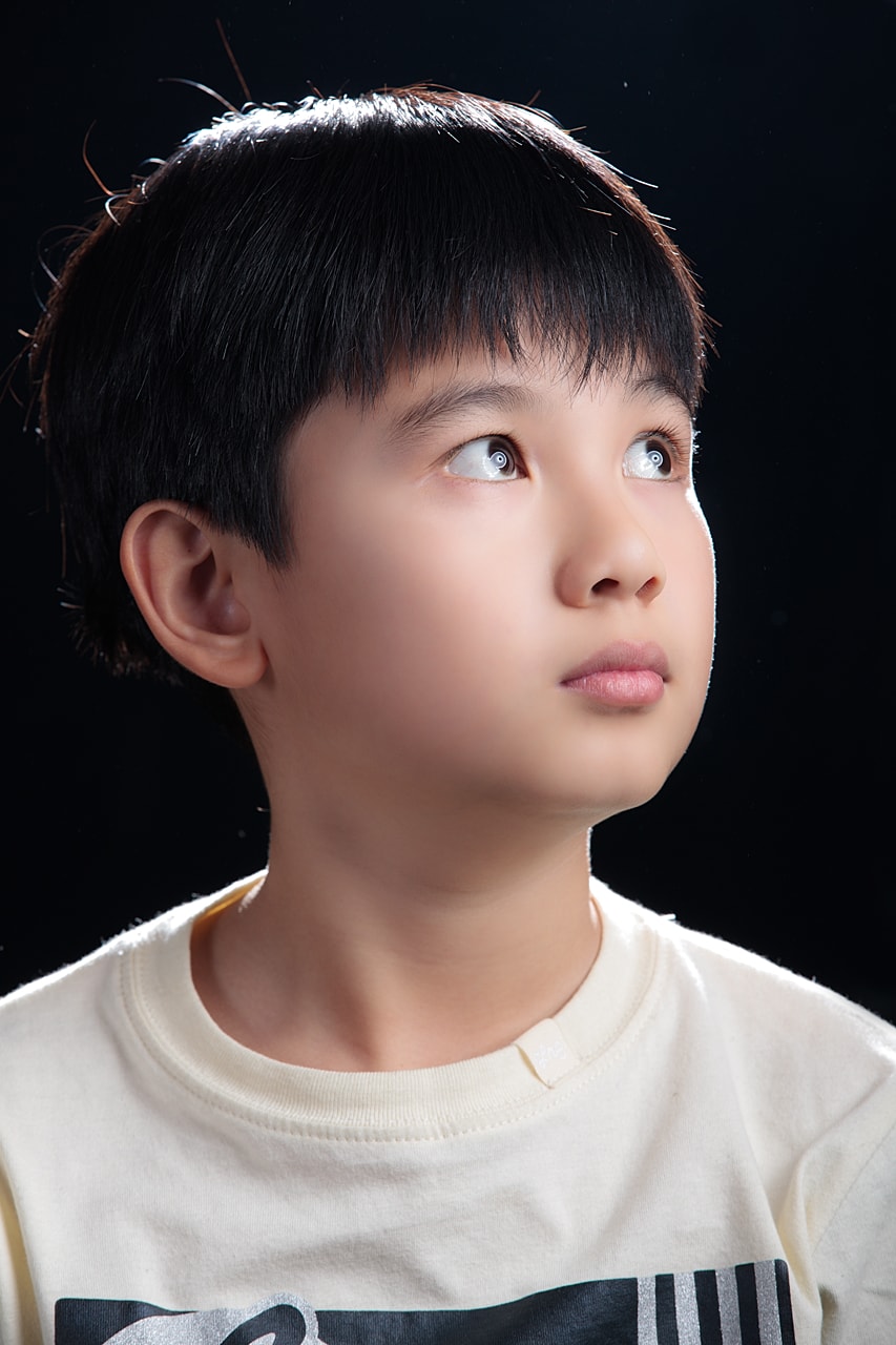 http://www.119127.cn/pics/star/pic/6b64191d159dae8464873d7ab69028d7.jpg