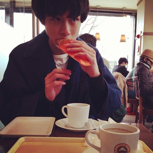 http://www.119127.cn/pics/star/pic/6b88b43a7f7a099a2e7e7be02d185814.jpg