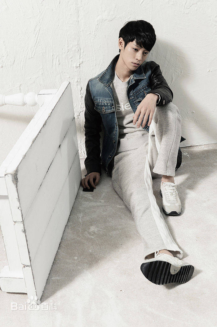 http://www.119127.cn/pics/star/pic/6b8fb2477e7175cce6e1cd9962d71c98.jpg