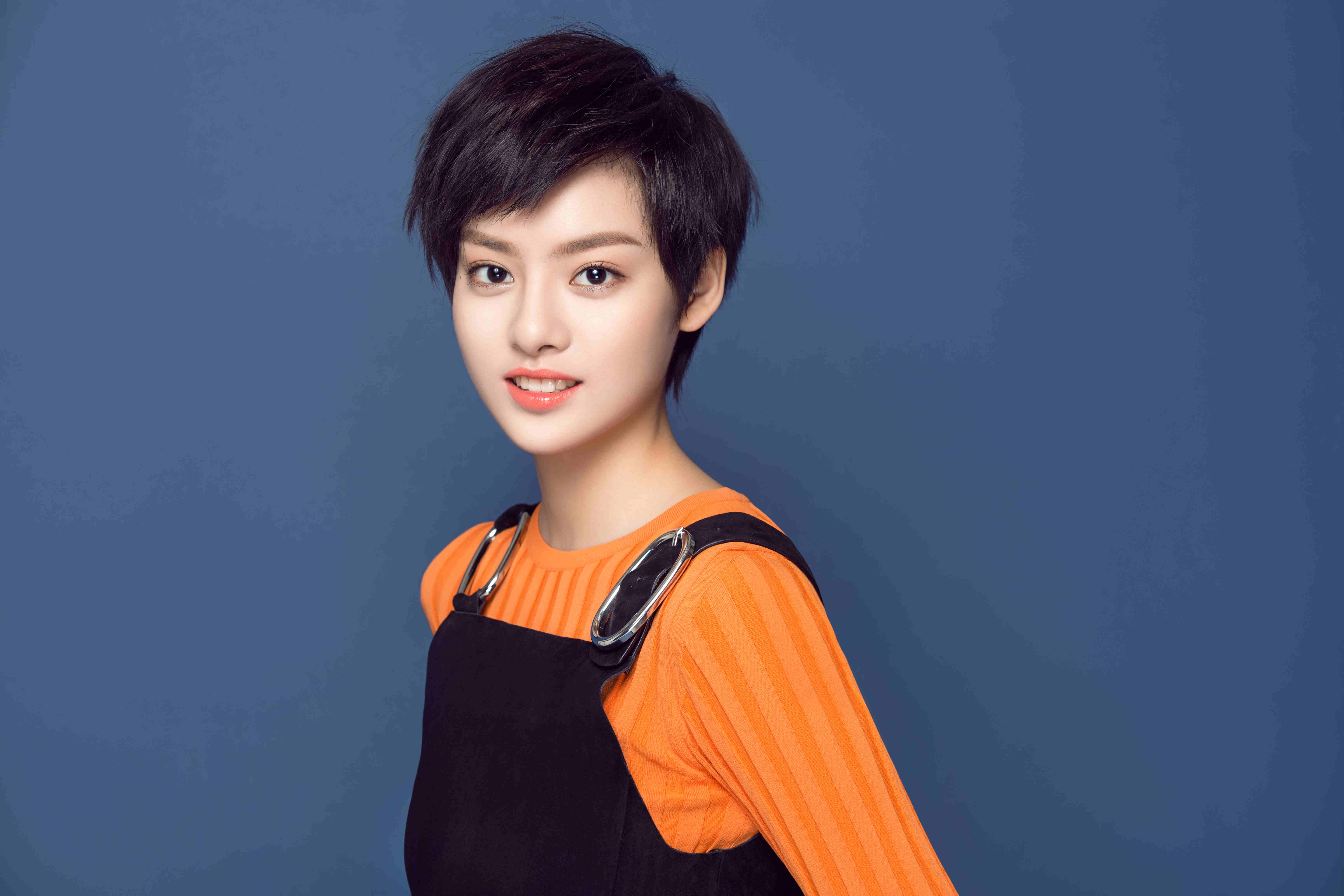 http://www.119127.cn/pics/star/pic/6ba36522f50160755d5a15de34b4405e.jpg