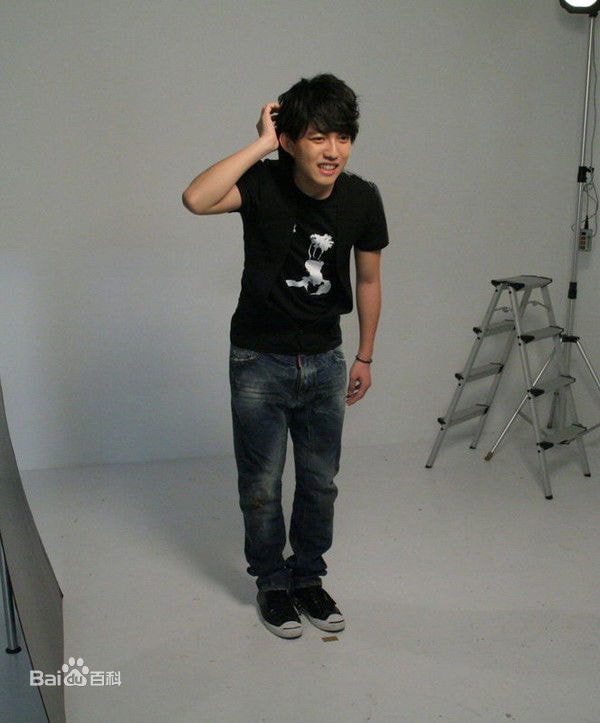 http://www.119127.cn/pics/star/pic/6bcc06f05fae10c1104b76ff60cb2f3f.jpg
