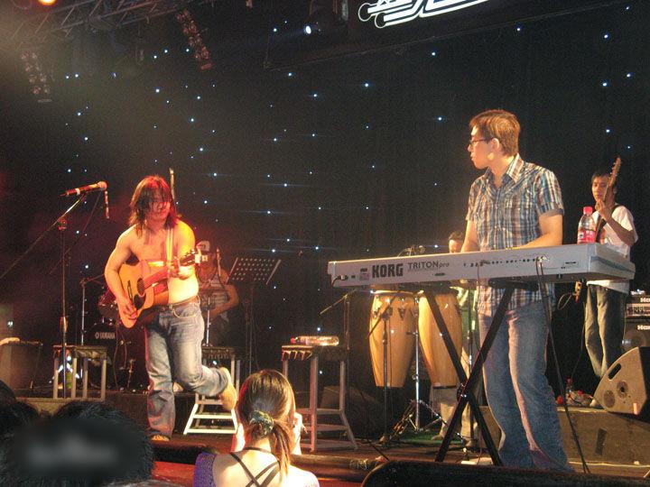 http://www.119127.cn/pics/star/pic/6c62e9b24127bbd8bd6d7005363e0050.jpg