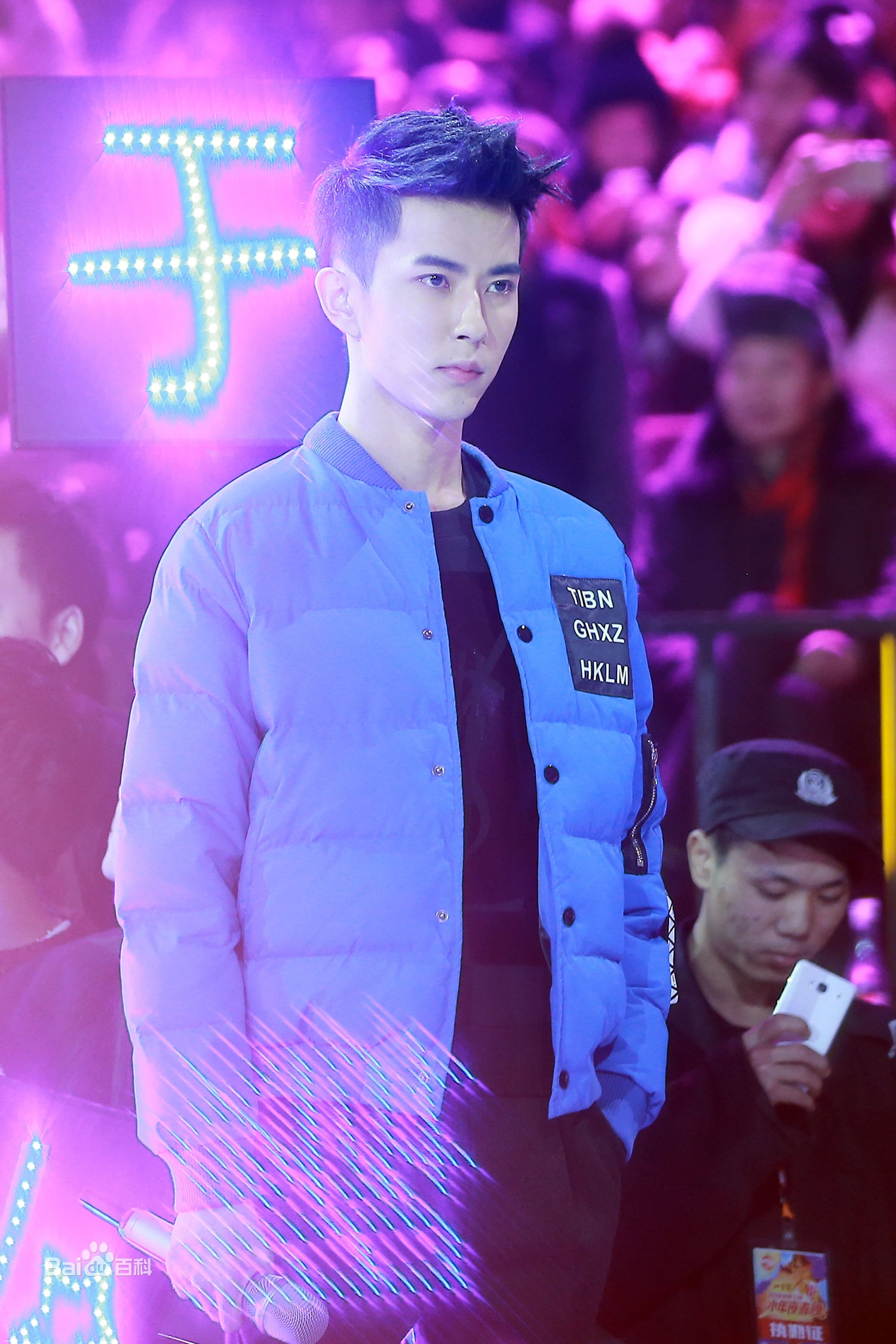 http://www.119127.cn/pics/star/pic/6c71b08c31aac513f6c4348e021c4110.jpg