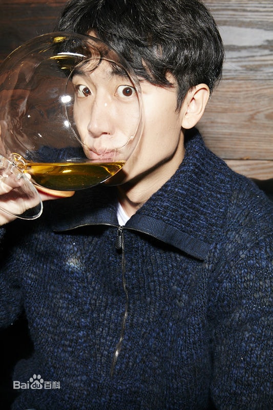 http://www.119127.cn/pics/star/pic/6ccd66fd2307707cd12e0e5f6f6264aa.jpg