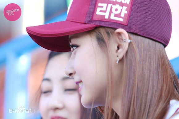 http://www.119127.cn/pics/star/pic/6e6d0bee2dc6ae404a193119493e30d9.jpg