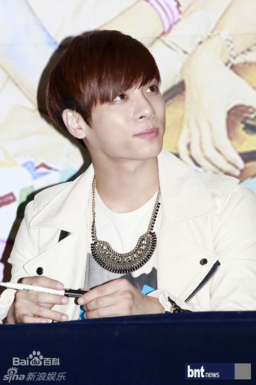http://www.119127.cn/pics/star/pic/6eb0dd9e7c81fc3f4baaa7cb1a8fe6df.jpg