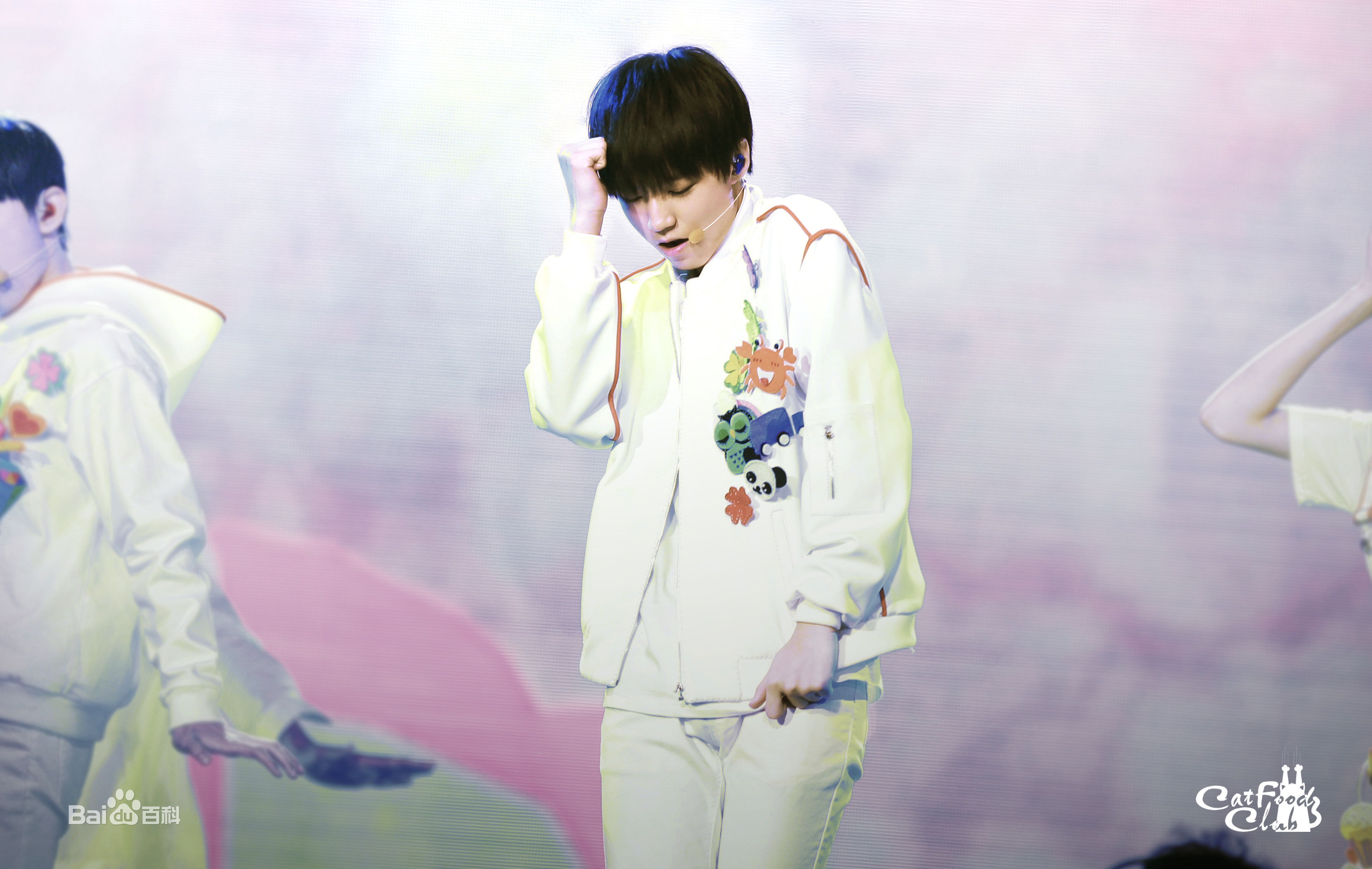http://www.119127.cn/pics/star/pic/6f25e90e25077ccd447aaceff74895c7.jpg