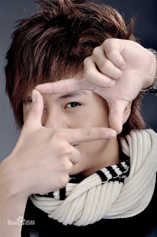 http://www.119127.cn/pics/star/pic/7091afef4a4d7f84b495bba25f2187bb.jpg
