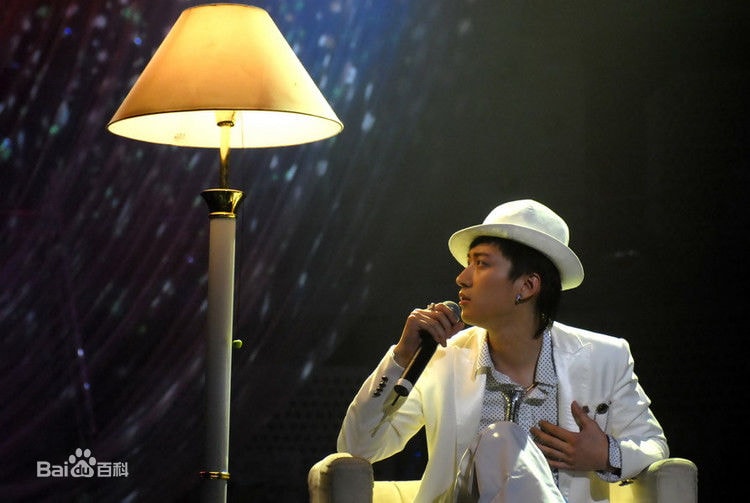 http://www.119127.cn/pics/star/pic/70a3751d4c00b22e7816775564fd6e02.jpg
