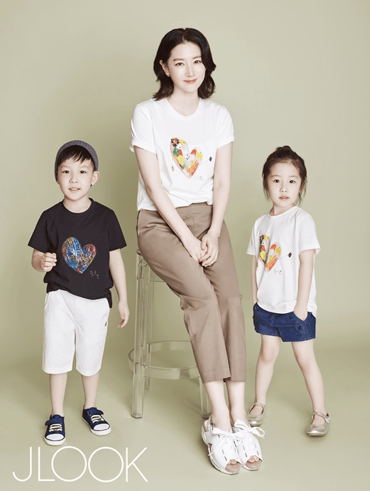 http://www.119127.cn/pics/star/pic/70d49c015cef2b3a863ec3c881bb1a23.jpg