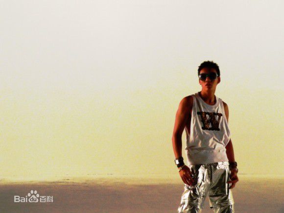 http://www.119127.cn/pics/star/pic/70e2ae716342266c72ce2bba37bc876c.jpg