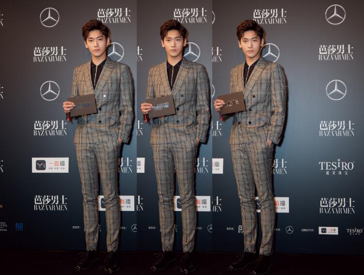 http://www.119127.cn/pics/star/pic/7157/7eded90caed675a5b7edfc6121f1.jpg